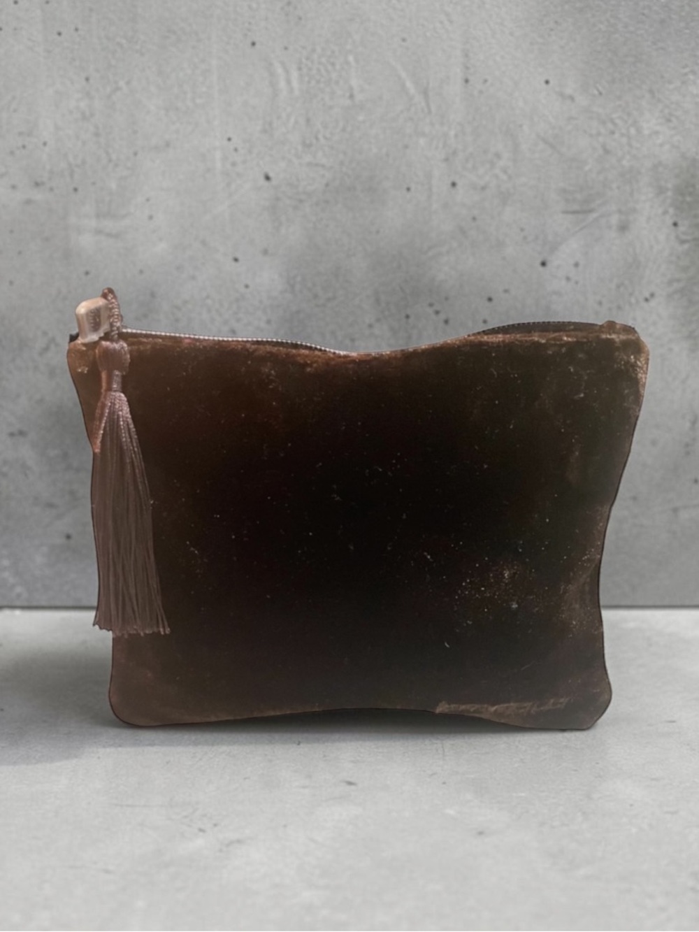 NEW LAURA MERCIER Brown Velvet Tassel Cosmetic Case Bag